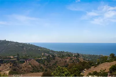 2155 Temple Hills Drive, Laguna Beach, CA 92651 - Photo 18
