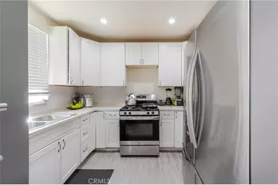 421 E 65th, Los Angeles, CA 90003 - Photo 4