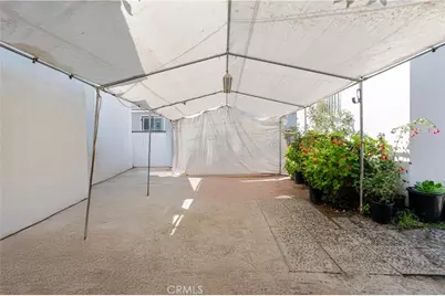 421 E 65th, Los Angeles, CA 90003 - Photo 12