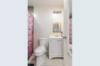 421 E 65th, Los Angeles, CA 90003 - Photo 10