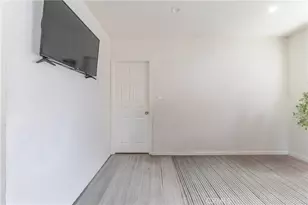 421 E 65th, Los Angeles, CA 90003 - Photo 2