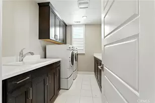 186 Stellar, Irvine, CA 92618 - Photo 22