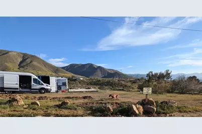 20485 Piedmont Rd, Apple Valley, CA 92308 - Photo 1