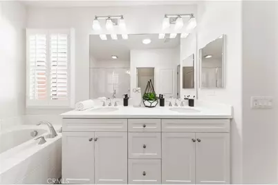 54 Jade Flower, Irvine, CA 92620 - Photo 32