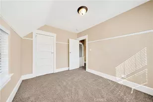 2256 W 28th St, Los Angeles, CA 90018 - Photo 18