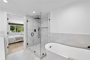 558 Vista Flora, Newport Beach, CA 92660 - Photo 12