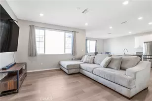 2498 Gunner Ridge Way, Rialto, CA 92377 - Photo 8