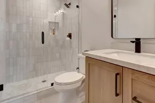 270 Albert Pl, Costa Mesa, CA 92627 - Photo 12