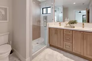 270 Albert Pl, Costa Mesa, CA 92627 - Photo 10