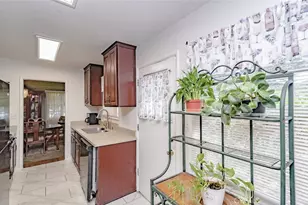 526 W Water St, Anaheim, CA 92805 - Photo 20