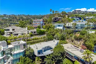 9400 Sierra Mar Dr, Los Angeles, CA 90069 - Photo 8