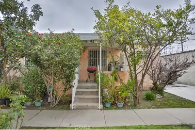 823 W 81st Street, Los Angeles, CA 90044 - Photo 12