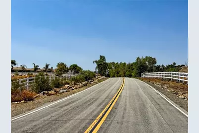 21959 Avenida De Arboles, Murrieta, CA 92652 - Photo 32