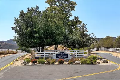 21959 Avenida De Arboles, Murrieta, CA 92652 - Photo 34