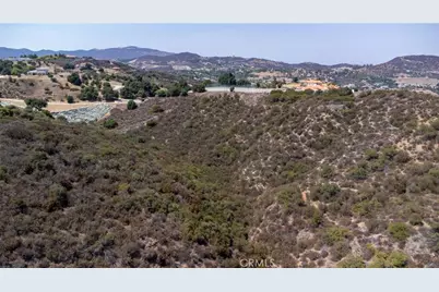 21959 Avenida De Arboles, Murrieta, CA 92652 - Photo 18