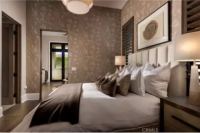 553 Peninsula, Irvine, CA 92602 - Photo 18