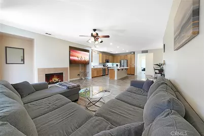 13864 Grant Way, Oak Hills, CA 92344 - Photo 28