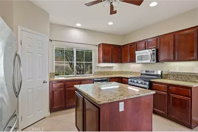 64199 Mount Blanc Court, Desert Hot Springs, CA 92240 - Photo 2