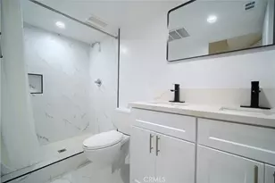 801 E 84th Pl, Los Angeles, CA 90001 - Photo 10