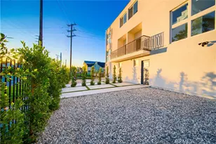 801 E 84th Pl, Los Angeles, CA 90001 - Photo 4