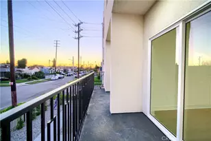 801 E 84th Pl, Los Angeles, CA 90001 - Photo 14