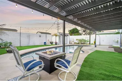 6611 Crista Palma, Huntington Beach, CA 92647 - Photo 4