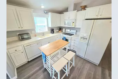 21851 Newland St. #7, Huntington Beach, CA 92646 - Photo 10