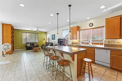 28729 Mission, Menifee, CA 92584 - Photo 12