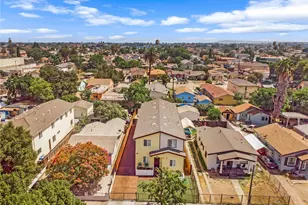 330 E 101st St, Los Angeles, CA 90003 - Photo 2