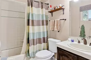 951 W Kendall, Corona, CA 92882 - Photo 18