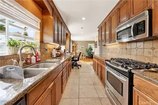 951 W Kendall, Corona, CA 92882 - Photo 14