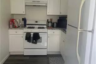 14703 Mesa Dr, Victorville, CA 92395 - Photo 16