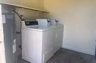 14703 Mesa Dr, Victorville, CA 92395 - Photo 30