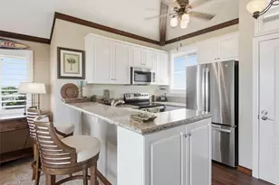 20331 Bluffside Cir, Huntington Beach, CA 92646 - Photo 4