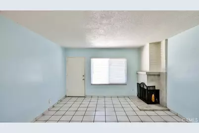 1531 E La Palma Avenue #C2, Anaheim, CA 92805 - Photo 2