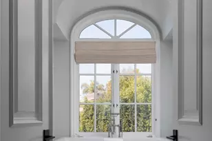 125 Kings Pl, Newport Beach, CA 92663 - Photo 44