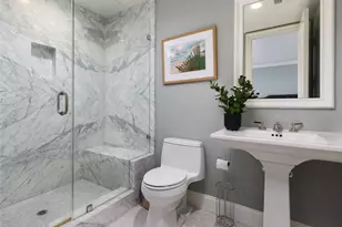 125 Kings Pl, Newport Beach, CA 92663 - Photo 18