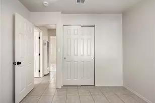 15212 Las Piedras Dr, Victorville, CA 92395 - Photo 22