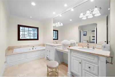 18 Rue Grand Vallee, Newport Beach, CA 92660 - Photo 10