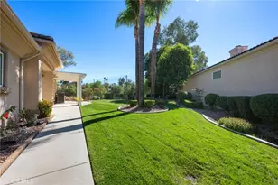 24217 Corte Cordoba, Murrieta, CA 92562 - Photo 4