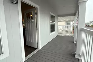 9850 Garfield Ave, Huntington Beach, CA 92646 - Photo 4