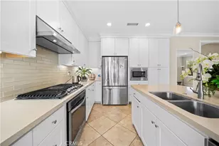 64 Wildvine, Irvine, CA 92620 - Photo 16