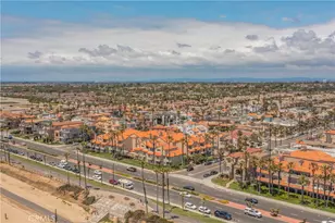 2000 Pacific Coast Hwy, Huntington Beach, CA 92648 - Photo 32