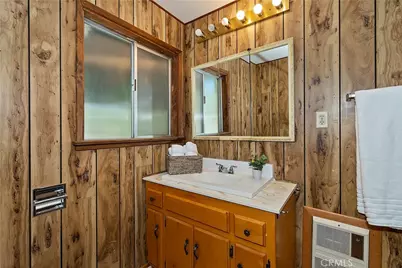 912 Berne, Crestline, CA 92325 - Photo 20