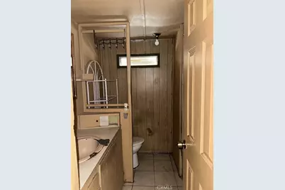 640 Apache, Perris, CA 92570 - Photo 6