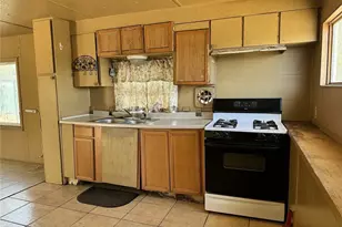 640 Apache, Perris, CA 92570 - Photo 4