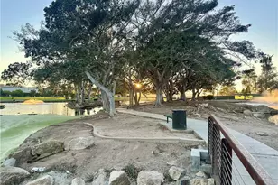 117 Clearbrook Ln, Costa Mesa, CA 92626 - Photo 12