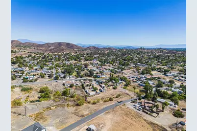 28490 Connecticut Drive, Menifee, CA 92587 - Photo 20
