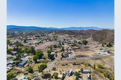 28490 Connecticut Drive, Menifee, CA 92587 - Photo 10