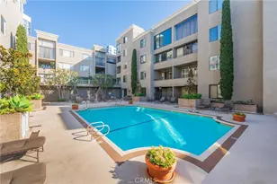 8455 Fountain Ave, West Hollywood, CA 90069 - Photo 18